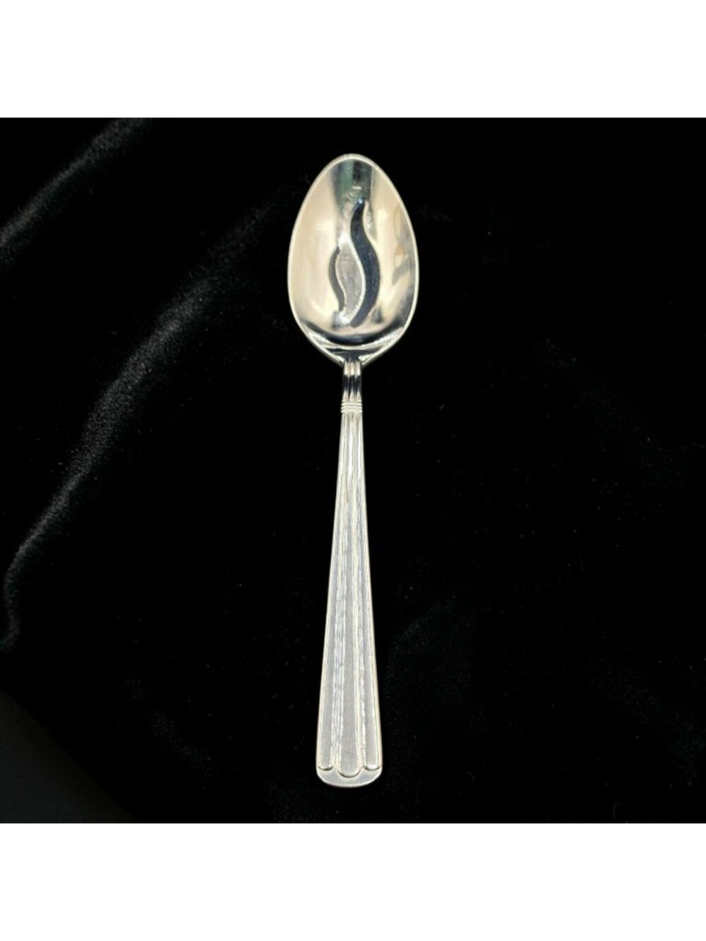 Vintage Wallace 18/10 Centennial Korea Slotted Serving Spoon 8.75"